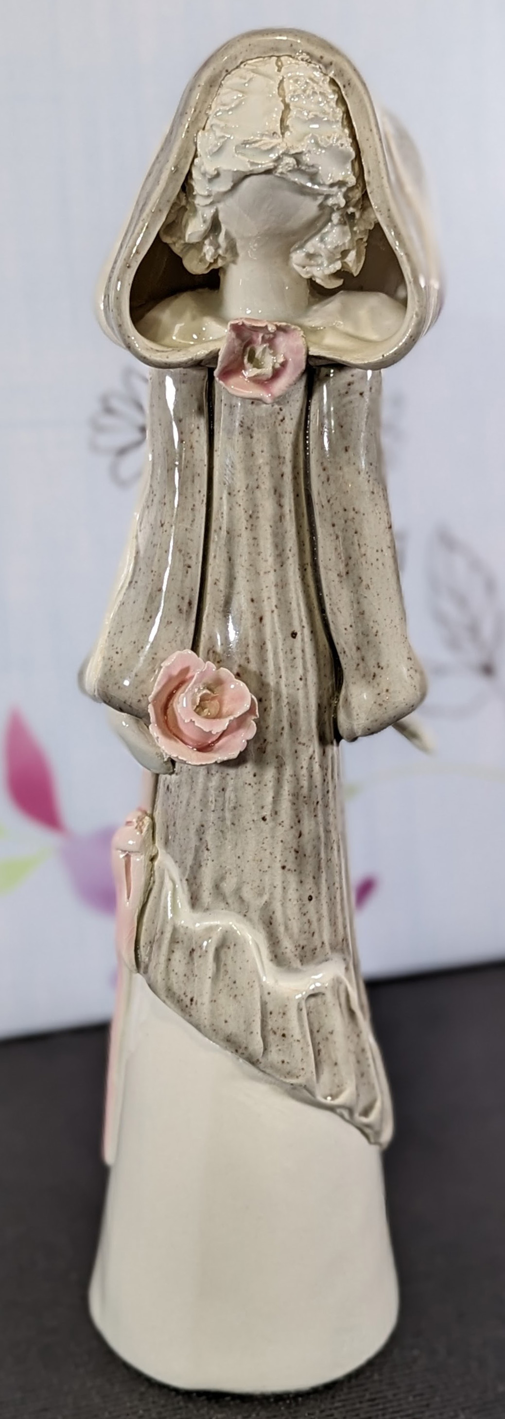 Paule LeFebure, Faceless Lady figurine